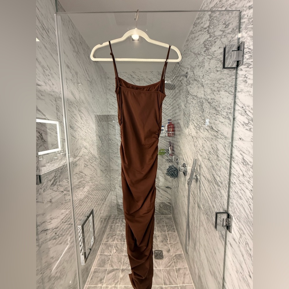 OW Collection Ezra Ruched Maxi Dress | Chocolate Brown | Size S - Picture 8 of 13